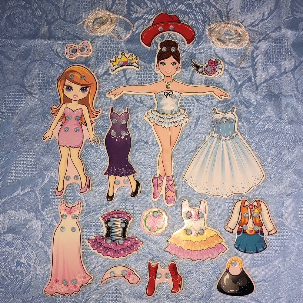Wooden Lacing Dolls